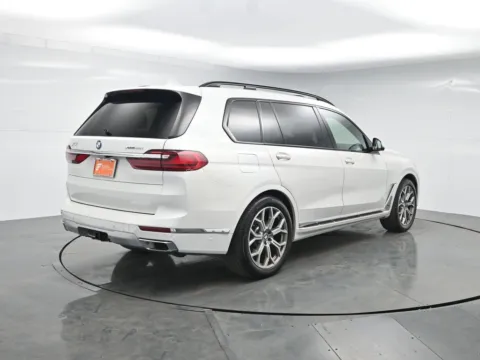 More photos of 2021 BMW X7 xDrive40i at Excel Auto Lounge, NJ