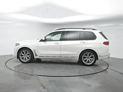 Photos of 2021 BMW X7 xDrive40i for sale in Hightstown, NJ at Excel Auto Lounge