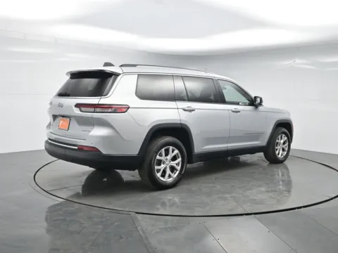 More photos of 2021 Jeep Grand Cherokee L Limited at Excel Auto Lounge, NJ