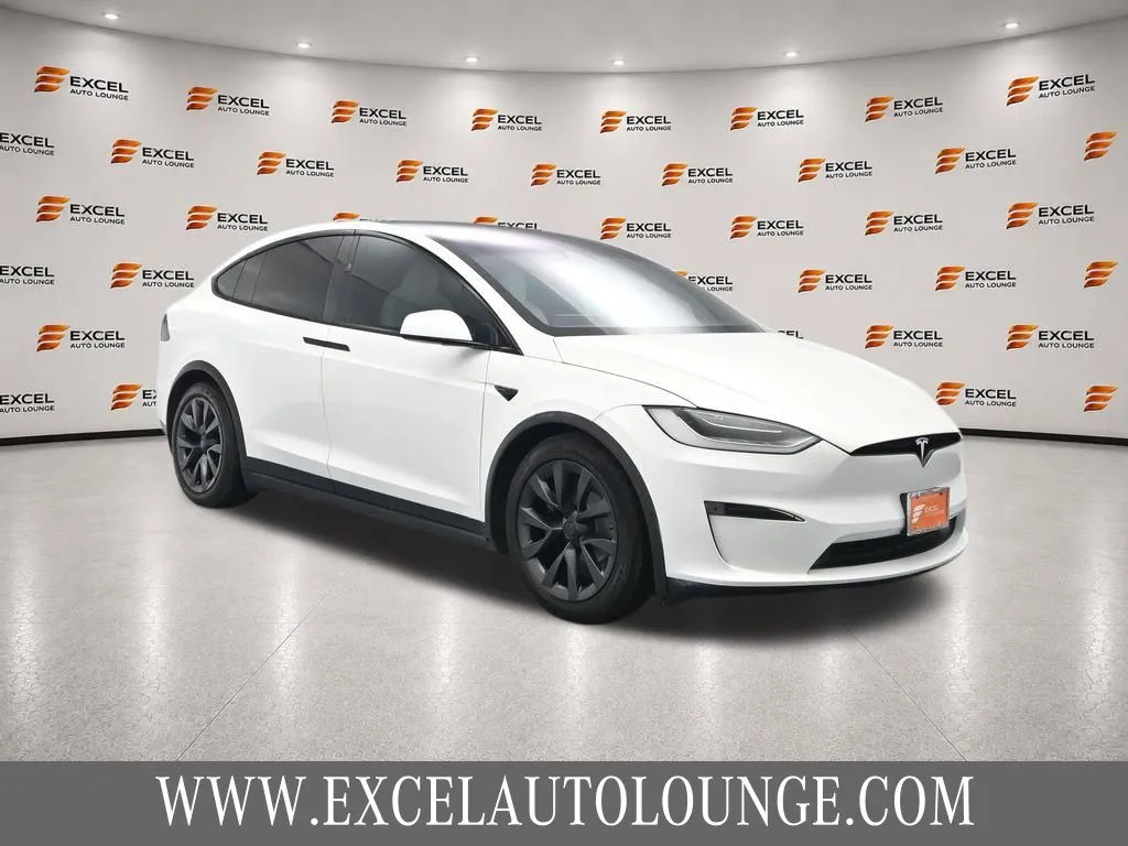 2022 Tesla Model X Long Range - Photo 7