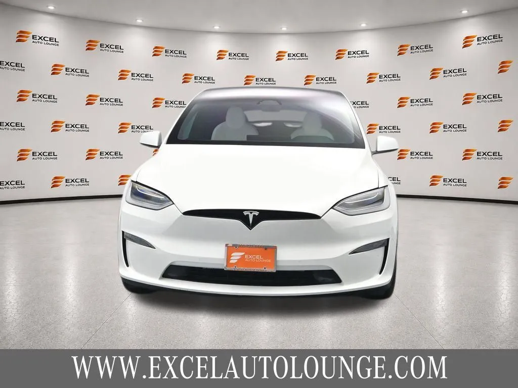 2022 Tesla Model X Long Range - Photo 8