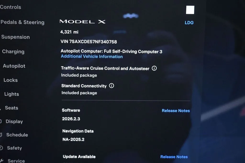 2022 Tesla Model X Long Range - Photo 29