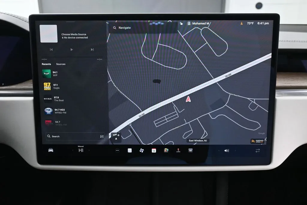 2022 Tesla Model X Long Range - Photo 26