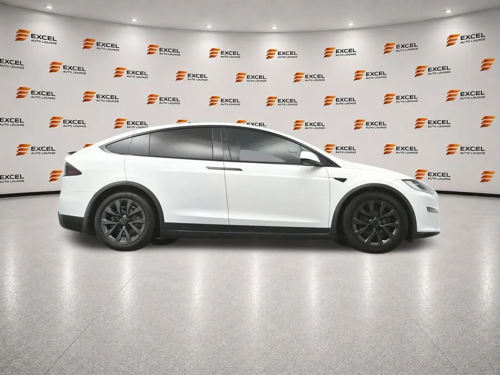 2022 Tesla Model X Long Range - Photo 41