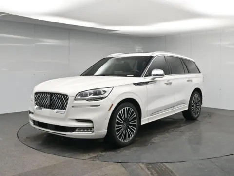 White 2020 Lincoln Aviator Black Label for sale in Hightstown, NJ