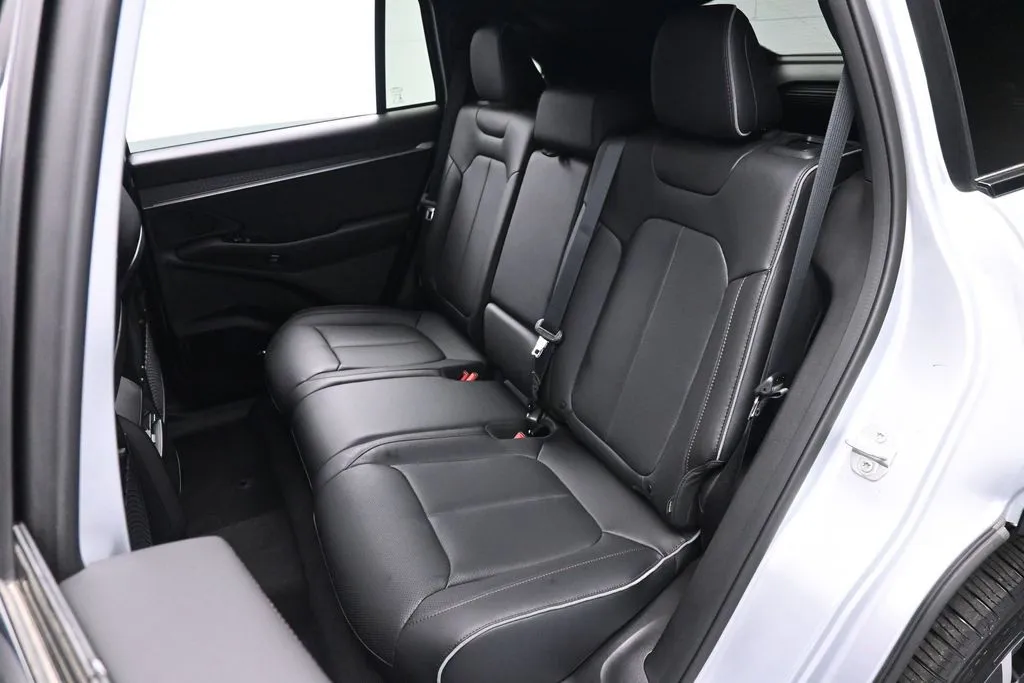 2025 Jeep Wagoneer S Limited - Photo 15