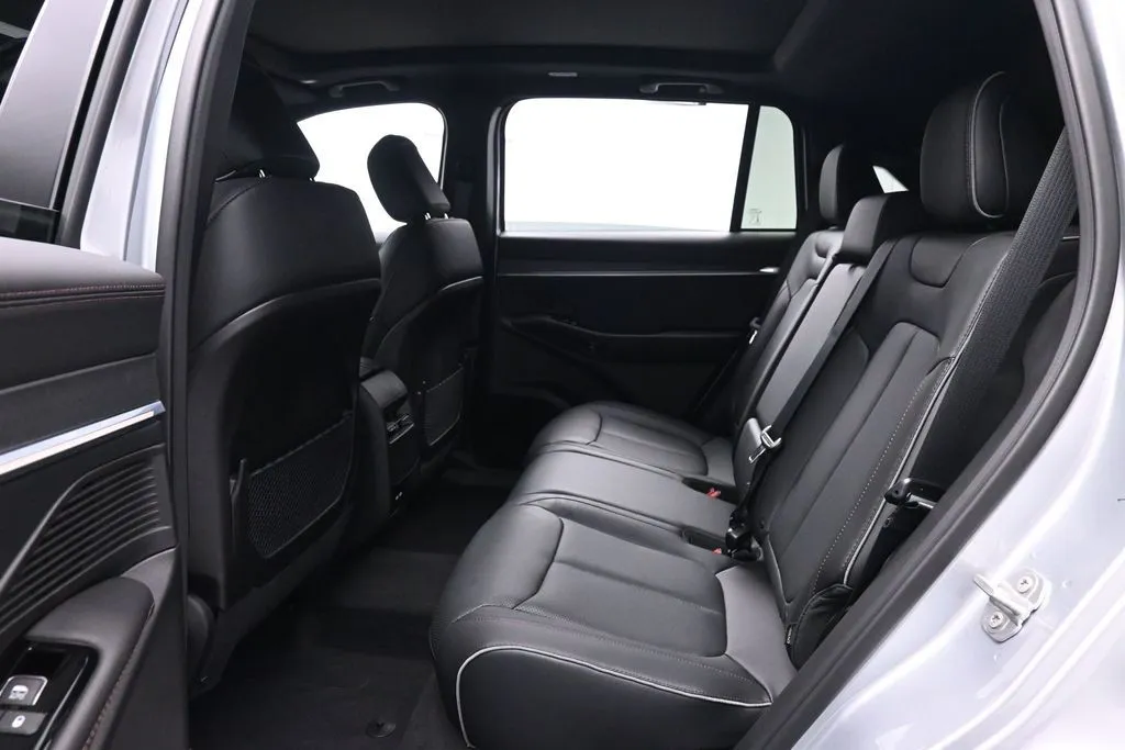 2025 Jeep Wagoneer S Limited - Photo 14