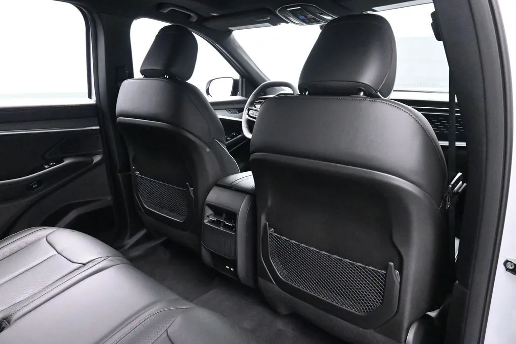 2025 Jeep Wagoneer S Limited - Photo 19