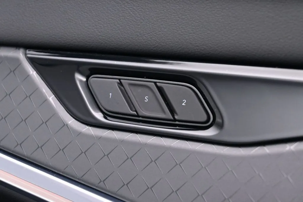 2025 Jeep Wagoneer S Limited - Photo 48