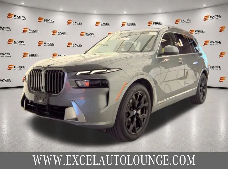 Gray 2024 BMW X7 xDrive40i for sale in Hightstown, NJ