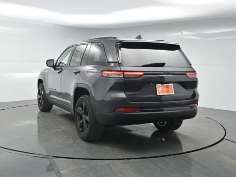 Another view of 2022 Jeep Grand Cherokee Altitude for sale in Hightstown, NJ at Excel Auto Lounge
