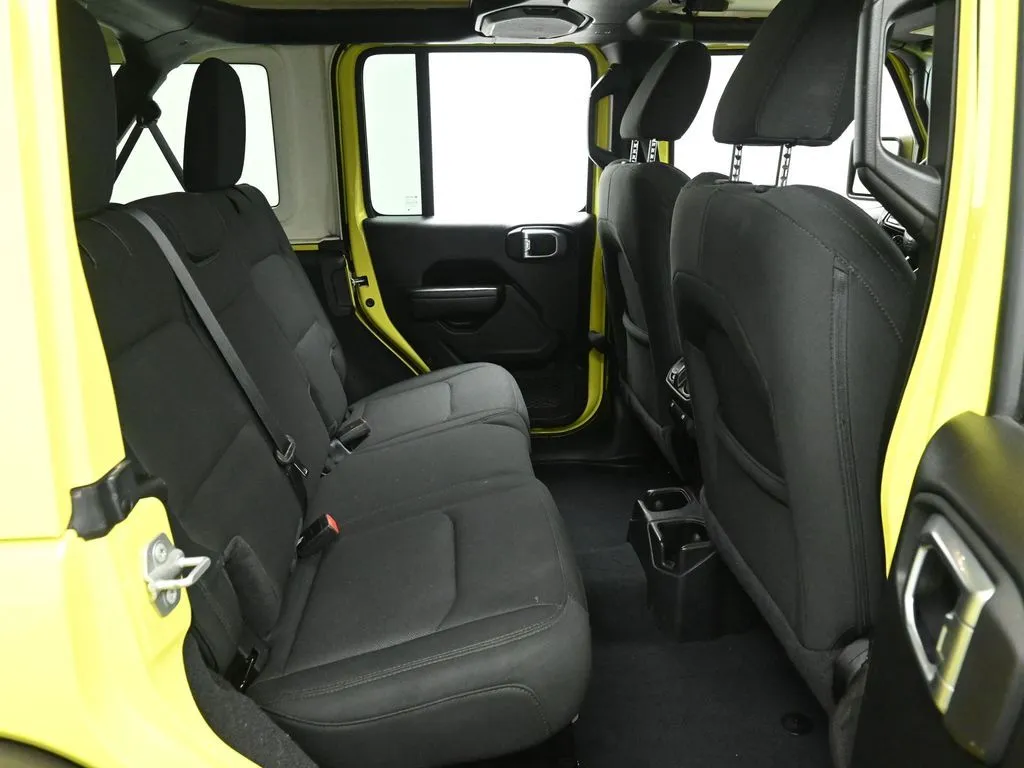 2022 Jeep Wrangler Unlimited High Tide - Photo 17
