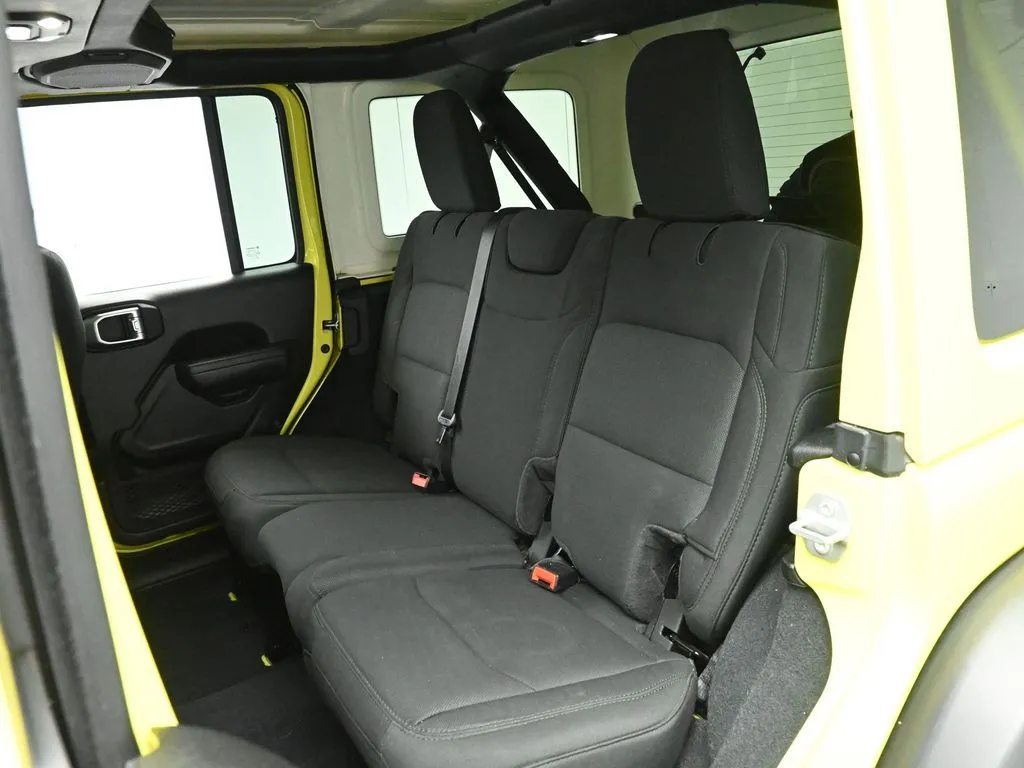 2022 Jeep Wrangler Unlimited High Tide - Photo 15
