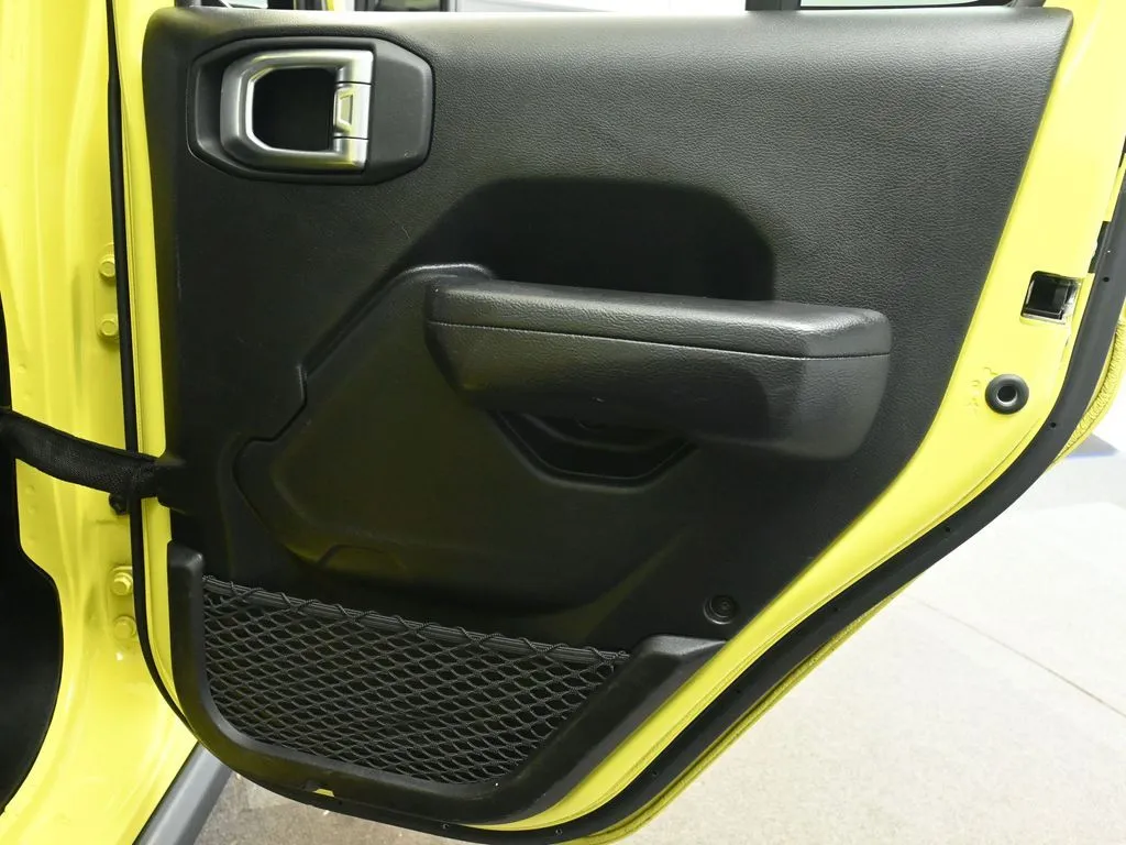 2022 Jeep Wrangler Unlimited High Tide - Photo 16