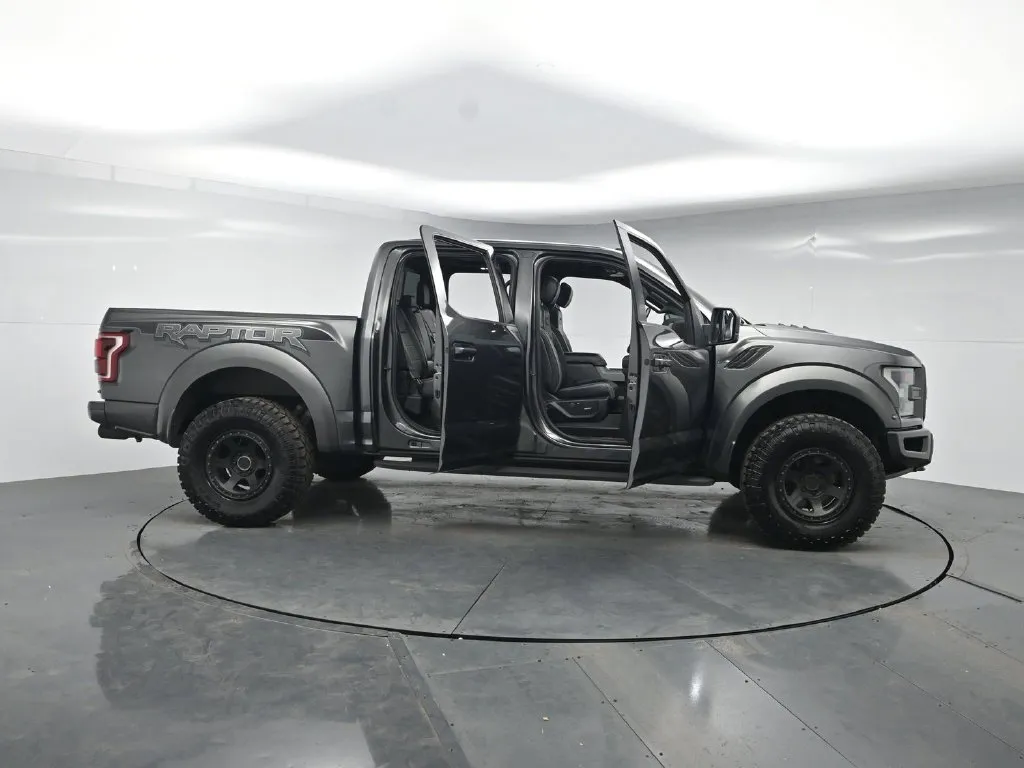 2018 Ford F-150 Raptor - Photo 39