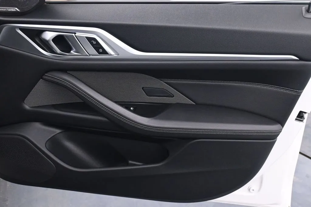 2023 BMW i4 35 - Photo 19