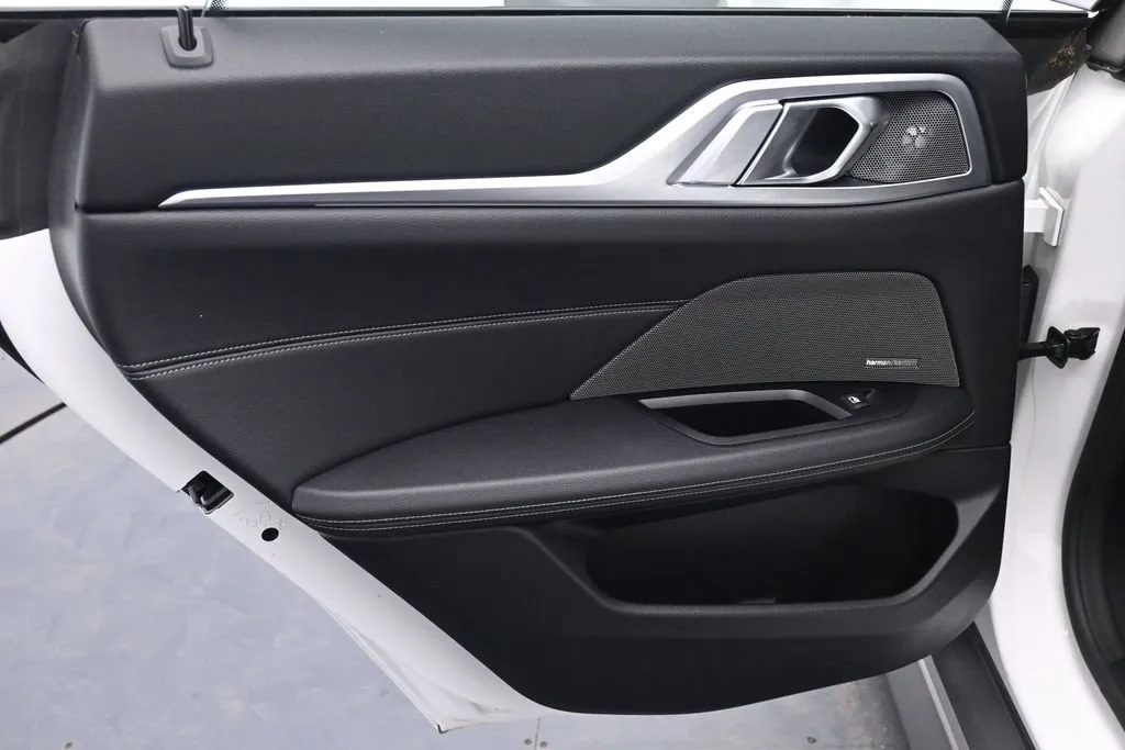 2023 BMW i4 35 - Photo 13