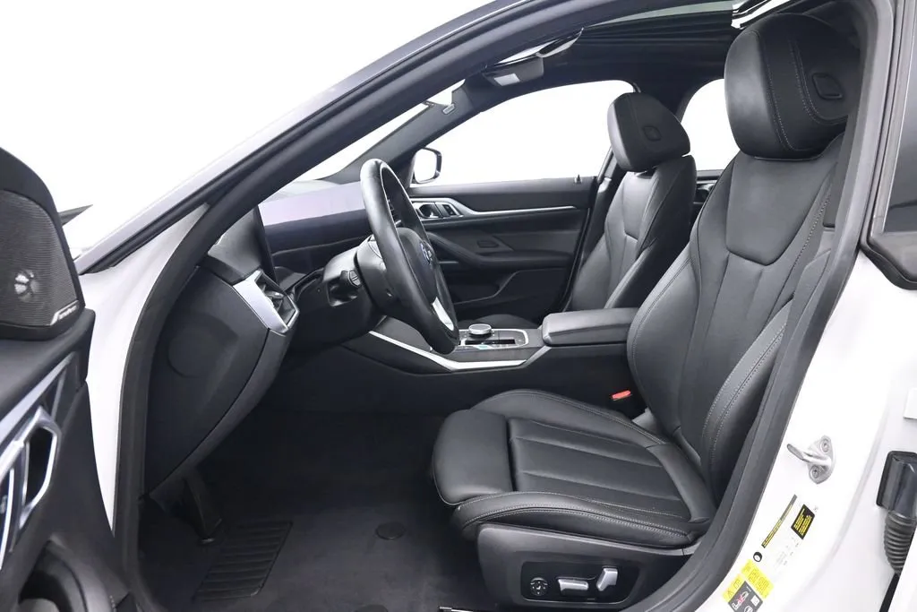 2023 BMW i4 35 - Photo 11