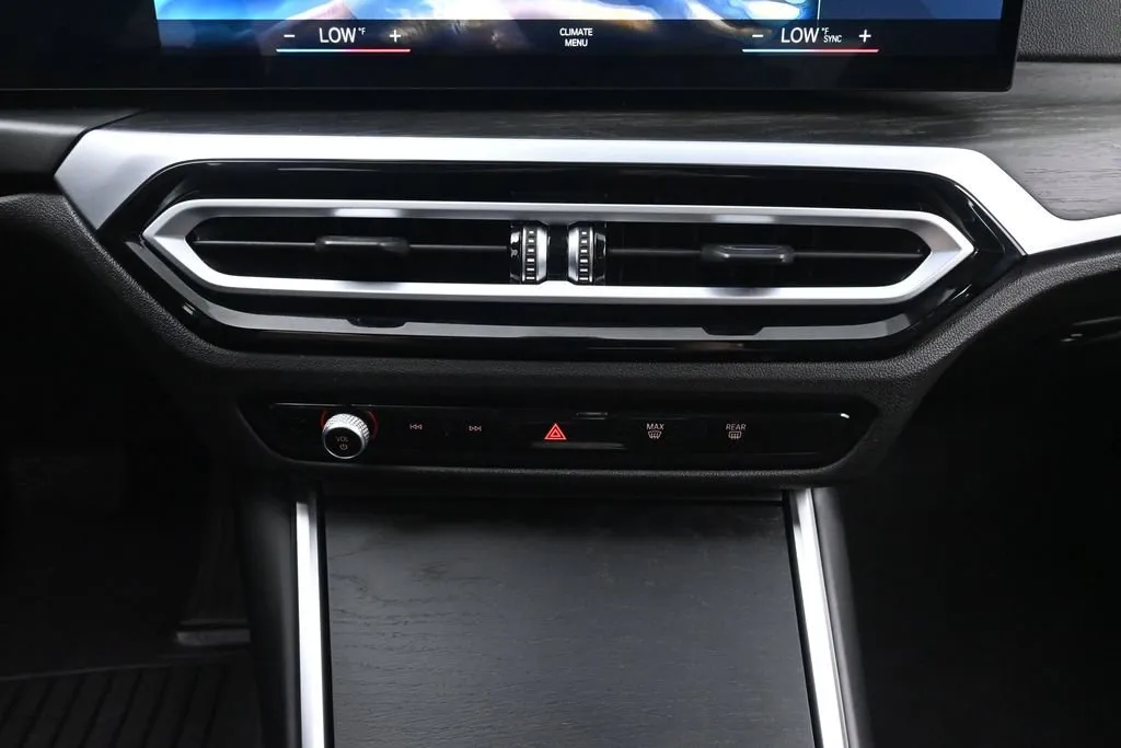 2023 BMW i4 35 - Photo 40