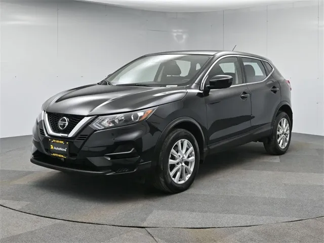 Black 2020 Nissan Rogue Sport S for sale in Hightstown, NJ