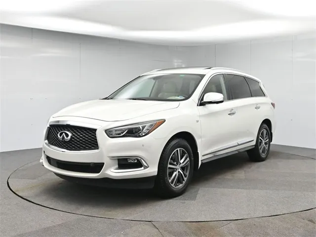 White 2018 INFINITI QX60 for sale in Hightstown, NJ