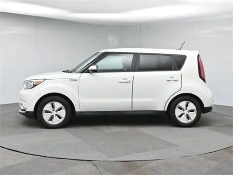 Photos of 2016 Kia Soul EV for sale in Hightstown, NJ at Excel Auto Lounge