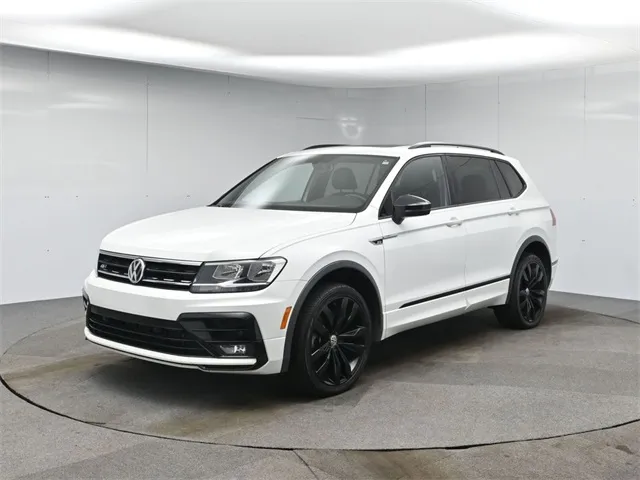 White 2020 Volkswagen Tiguan 2.0T SE R-Line Black for sale in Hightstown, NJ