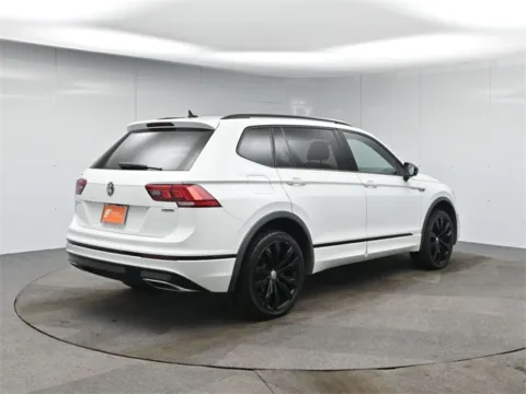 More photos of 2020 Volkswagen Tiguan 2.0T SE R-Line Black at Excel Auto Lounge, NJ