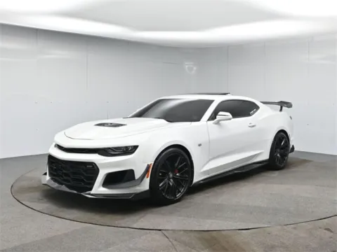 White 2020 Chevrolet Camaro SS for sale in Hightstown, NJ
