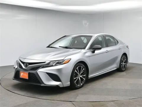 Silver 2020 Toyota Camry SE for sale in Hightstown, NJ