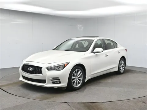 White 2015 INFINITI Q50 Premium for sale in Hightstown, NJ