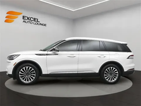 Photos of 2020 Lincoln Aviator Reserve for sale in Hightstown, NJ at Excel Auto Lounge