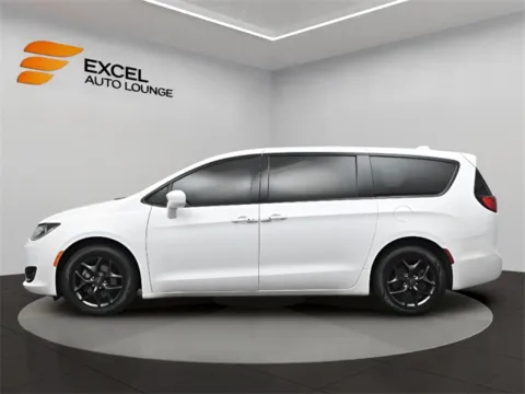 Photos of 2020 Chrysler Pacifica Touring for sale in Hightstown, NJ at Excel Auto Lounge
