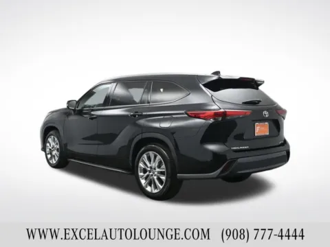 More photos of 2022 Toyota Highlander Limited at Excel Auto Lounge, NJ