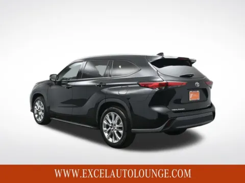 More photos of 2022 Toyota Highlander Limited at Excel Auto Lounge, NJ