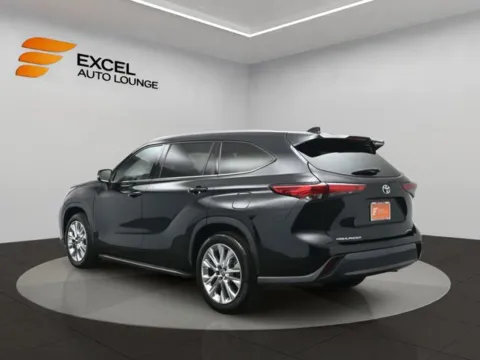 Another view of 2022 Toyota Highlander Limited for sale in Hightstown, NJ at Excel Auto Lounge