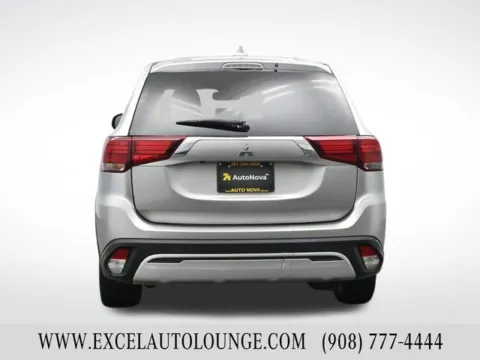 More photos of 2020 Mitsubishi Outlander SEL at Excel Auto Lounge, NJ