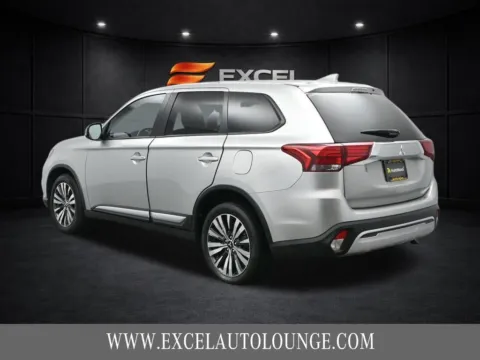 More photos of 2020 Mitsubishi Outlander SEL at Excel Auto Lounge, NJ