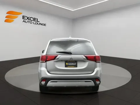 More photos of 2020 Mitsubishi Outlander SEL at Excel Auto Lounge, NJ