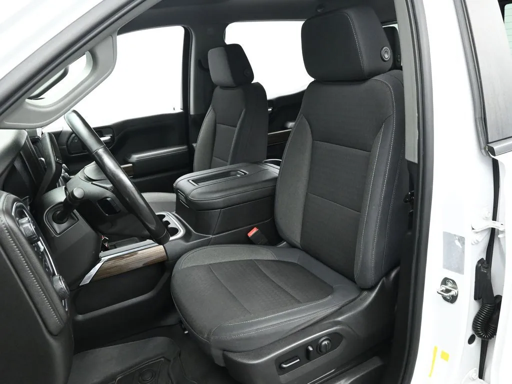 2019 Chevrolet Silverado 1500 RST - Photo 13