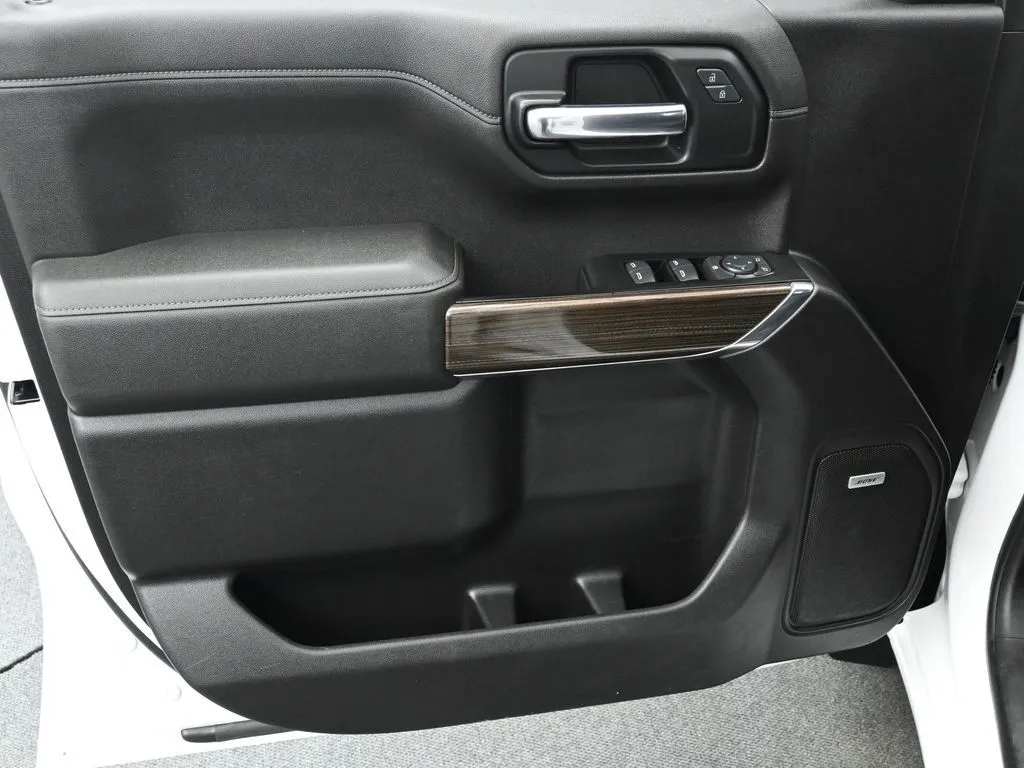 2019 Chevrolet Silverado 1500 RST - Photo 10