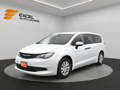 White 2021 Chrysler Voyager L for sale in Hightstown, NJ