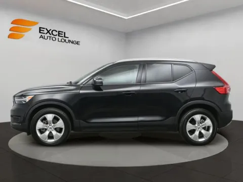 Photos of 2022 Volvo XC40 Momentum for sale in Hightstown, NJ at Excel Auto Lounge