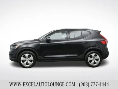 Another view of 2022 Volvo XC40 Momentum for sale in Hightstown, NJ at Excel Auto Lounge