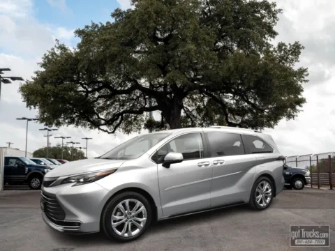 Silver 2024 Toyota Sienna Platinum for sale in San Antonio, TX