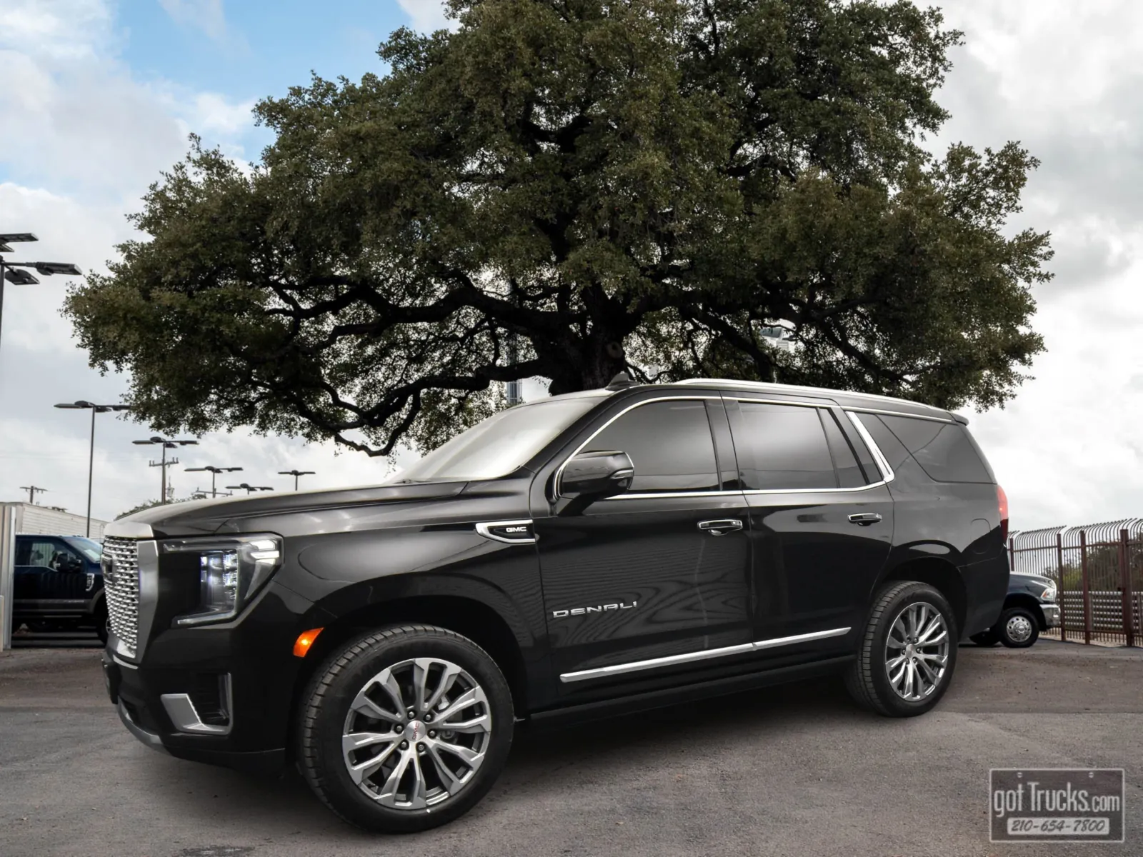Black 2021 GMC Yukon Denali for sale in San Antonio, TX