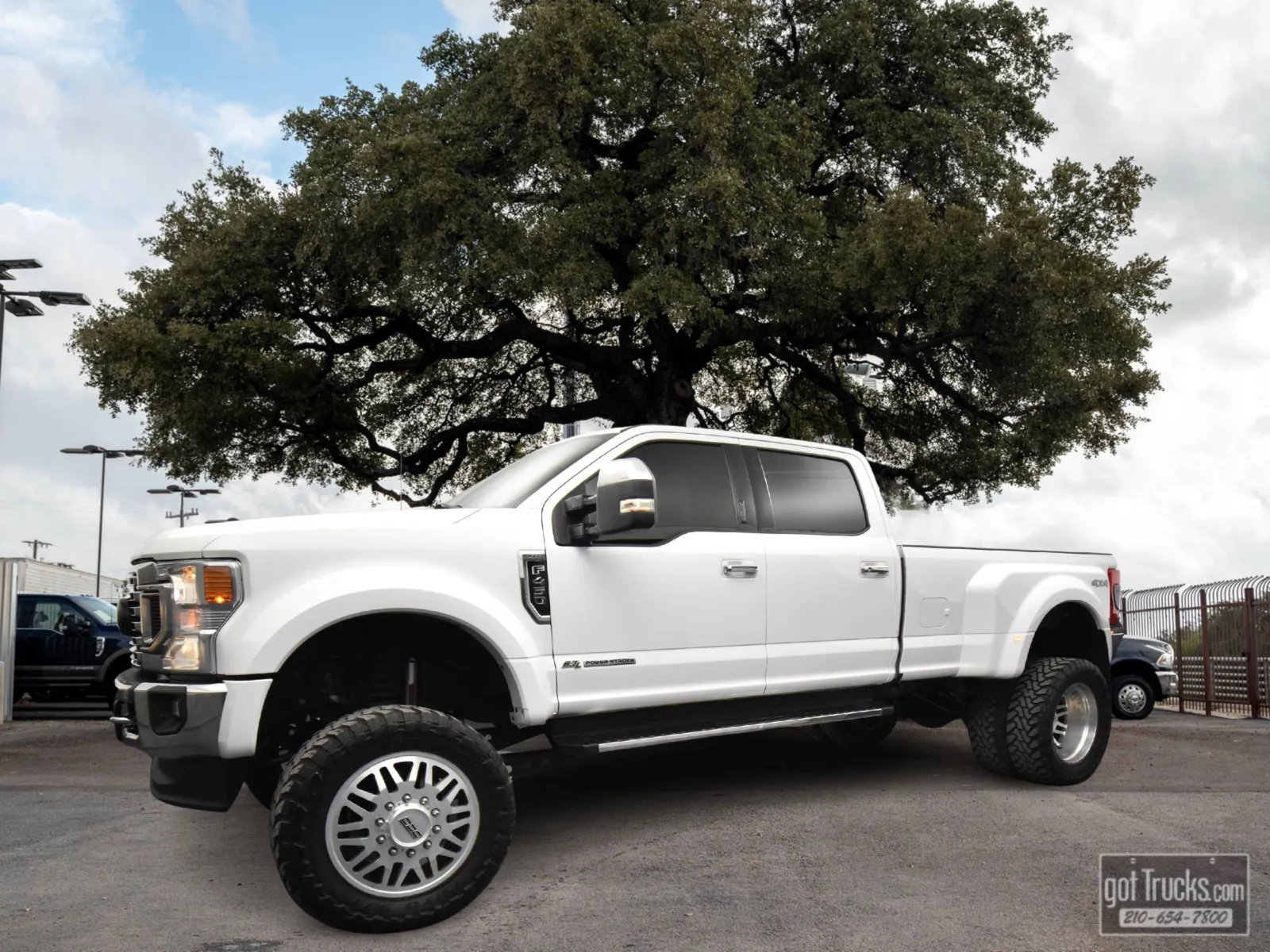 White 2021 Ford Super Duty F-450 DRW XLT for sale in San Antonio, TX