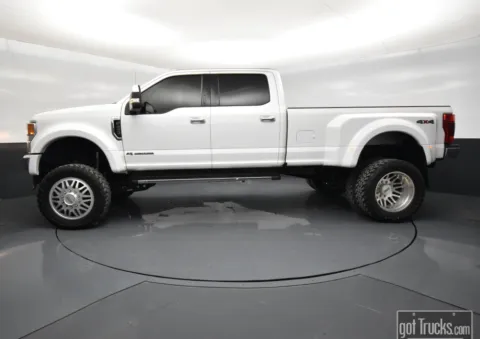 Another view of 2021 Ford Super Duty F-450 DRW XLT for sale in San Antonio, TX at got Trucks?