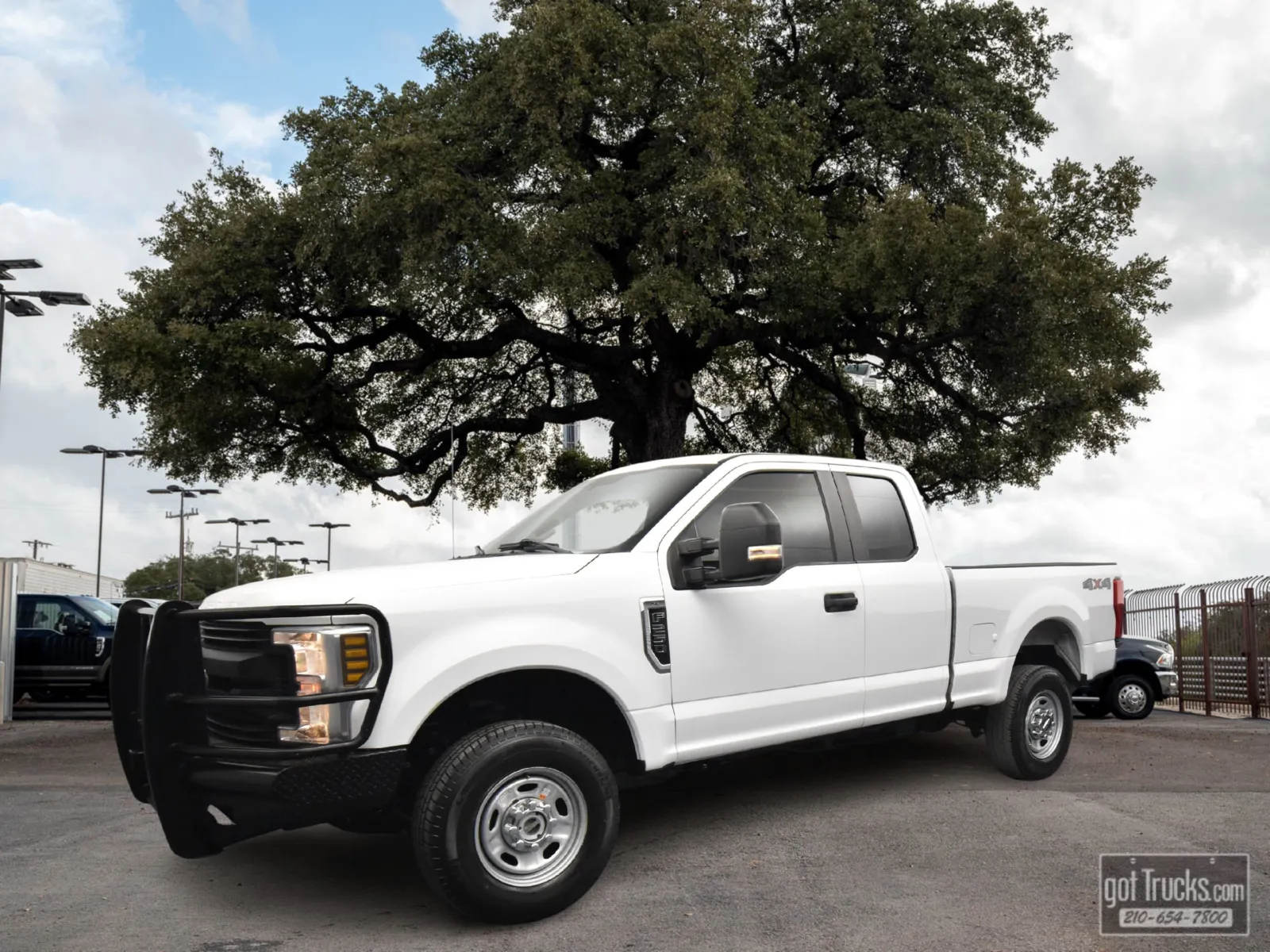 White 2019 Ford Super Duty F-250 SRW XL for sale in San Antonio, TX