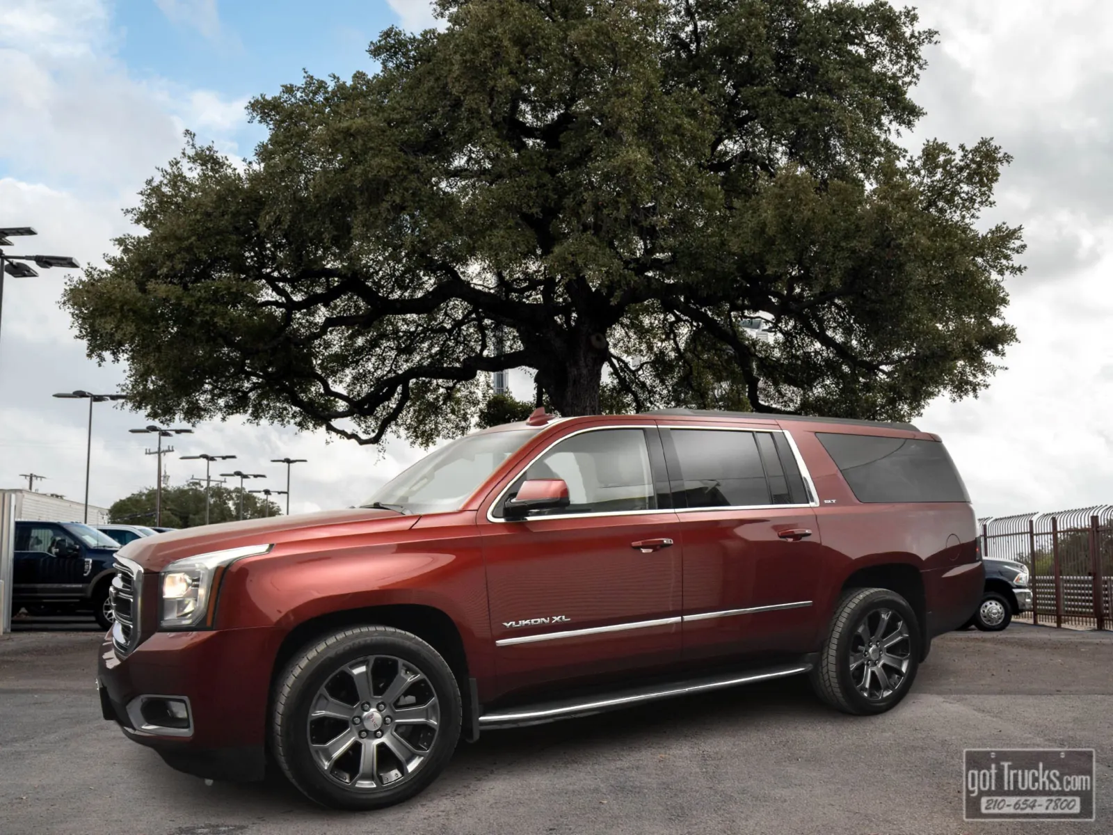 Red 2016 GMC Yukon XL SLT for sale in San Antonio, TX